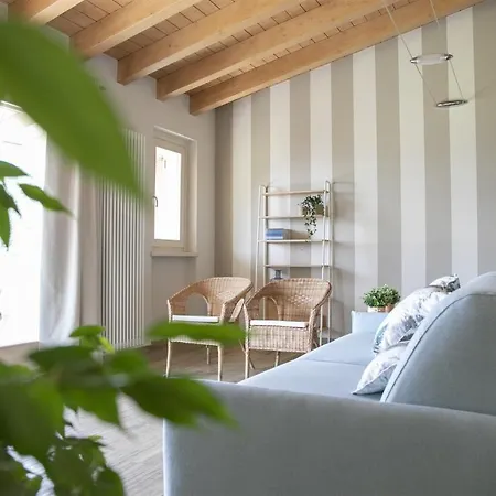Iseolakerental - Katia Apartment Solto Collina
